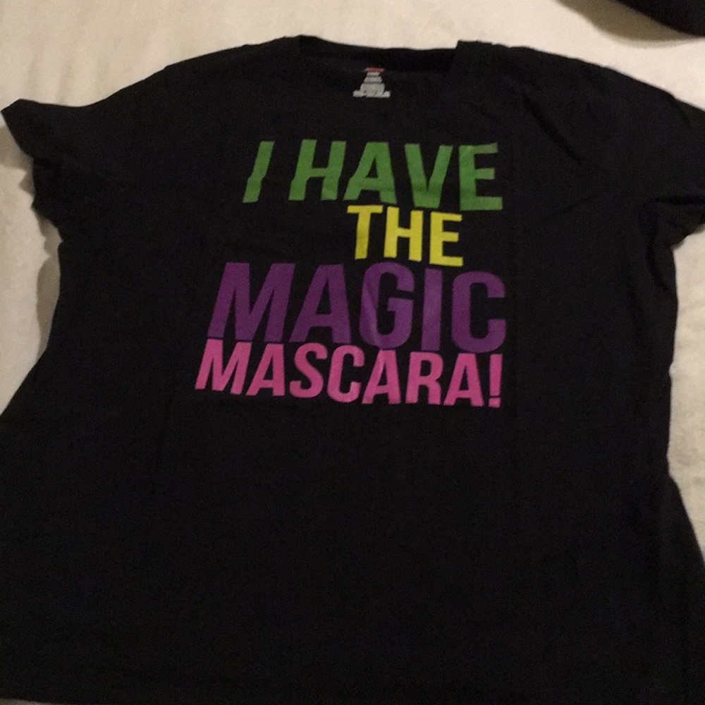 Black t-shirt
